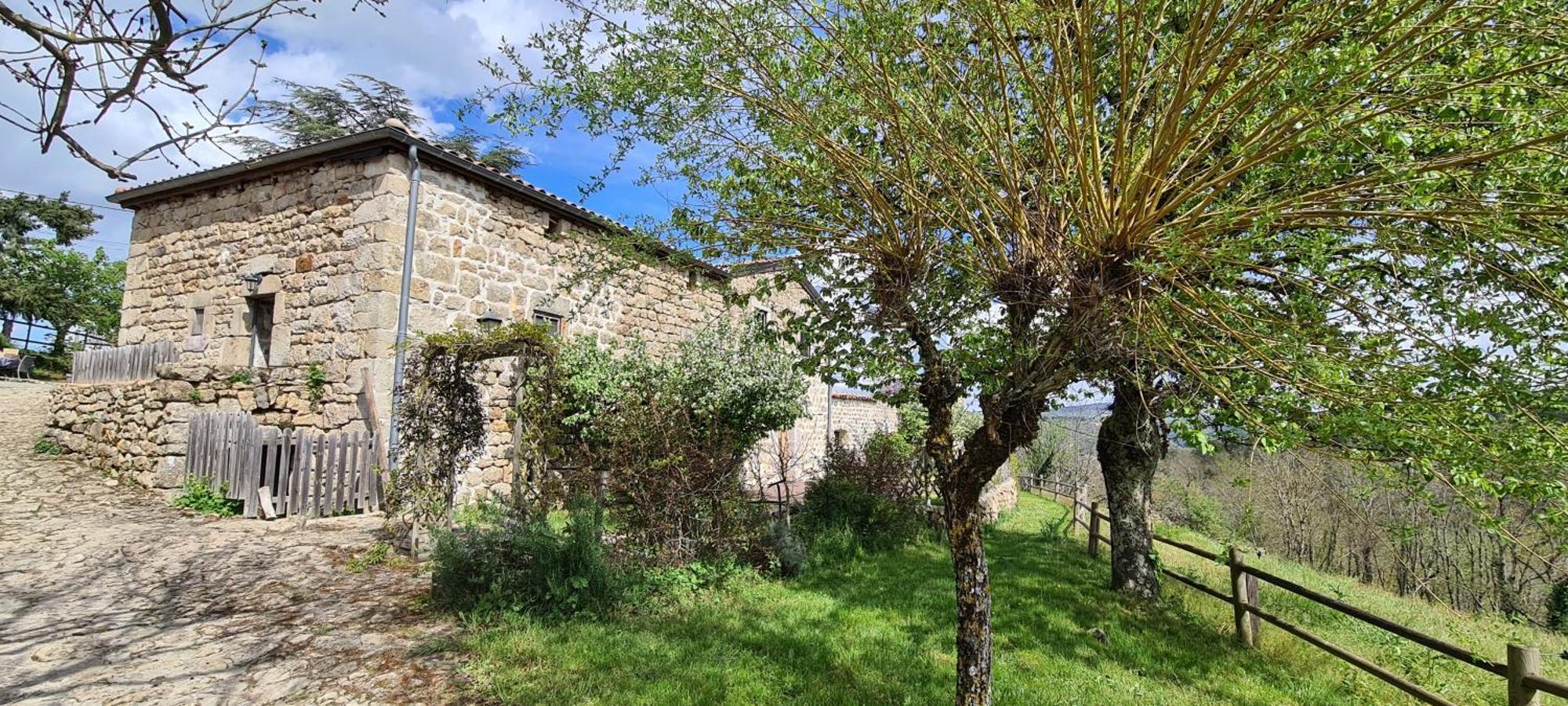 Gites Domaine De Silhac Ardeche ภายนอก รูปภาพ